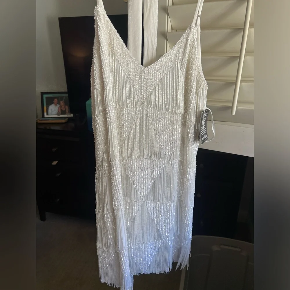 White sequin shimmer flapper fringe bachelorette bride style dress - Picture 5 of 7